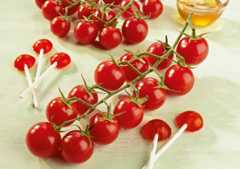 Rote Nektar-Cherrytomate Solena® Sweet Red veredelt im 12 cm Topf 